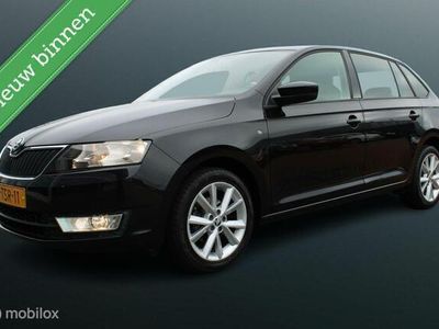 tweedehands Skoda Rapid 1.2 TSI Greentech Ambition, Navi, Cruise, Pdc, Airco, Donker