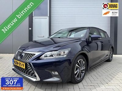 Lexus CT200h