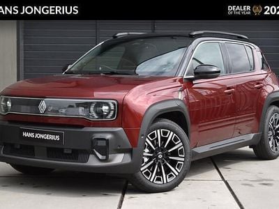 Twotone rouge carmin / noir étoilé (rood metallic) Nieuw 2025 Renault R4 Iconic SUV | € 35.013