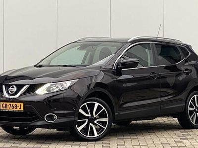 Paars (metallic) Occasion 2015 Nissan Qashqai 360º SUV | € 10.800 (Iets duurder)