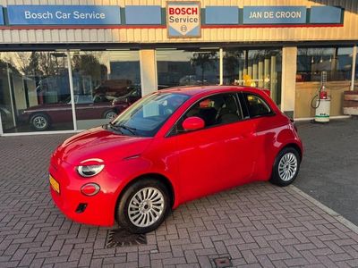 Rood Gebruikt 2023 Fiat 500e Red Hatchback | € 16.440 (Eerlijke prijs)