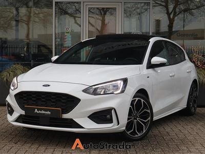 Wit Gebruikt 2021 Ford Focus ST-Line Hatchback | € 17.900 (Eerlijke prijs)
