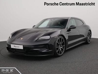 Zwart Occasion 2025 Porsche Taycan Sport Turismo Stationwagen | € 104.750 (Duur)