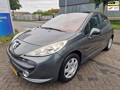 Grijs (metallic) Gebruikt 2008 Peugeot 207 Hatchback | € 1.499 (Goede deal)