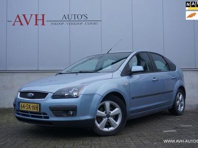 tweedehands Ford Focus 1.6-16V Futura