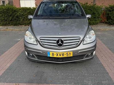 Mercedes B200