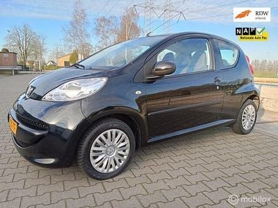 Zwart Gebruikt 2008 Peugeot 107 Urban Move Hatchback | € 1.750 (Eerlijke prijs)