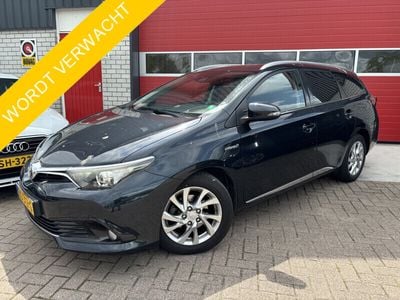 Toyota Auris Hybrid