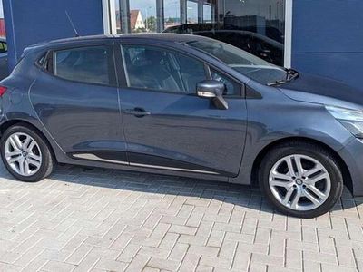 Grijs Occasion 2017 Renault Clio IV Zen Hatchback | € 8.199 (Eerlijke prijs)