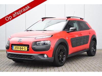 Rood Occasion 2016 Citroën C4 PureTech SUV | € 8.450 (Goede deal)