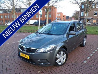 Grijs Gebruikt 2010 Kia Ceed Hatchback | € 4.944 (Eerlijke prijs)