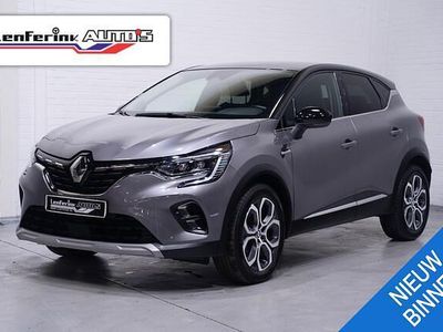Grijs Gebruikt 2024 Renault Captur Iconic SUV | € 26.400 (Eerlijke prijs)