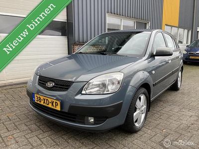 Occasion Kia Rio 97 PK (71 kW) 2007 Grijs Hatchback