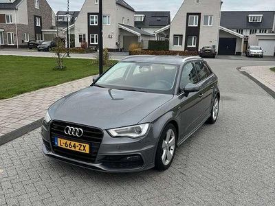 Grijs Occasion 2014 Audi A3 Hatchback | € 11.950 (Eerlijke prijs)
