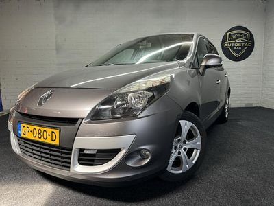 Grijs Gebruikt 2010 Renault Scénic III Dynamique MPV | € 3.995 (Eerlijke prijs)