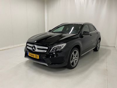 tweedehands Mercedes GLA200 AMG Navi Camera Trekhaak 19inch LM Bi-Xenon Koplampen Stoelverwarming