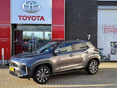 Grijs Occasion 2025 Toyota Yaris Cross Edition SUV | € 28.900 (Eerlijke prijs)