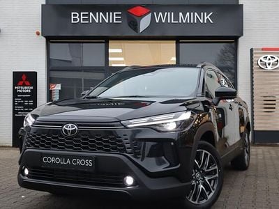 Zwart Nieuw 2025 Toyota Corolla Cross SUV | € 43.690 (Iets duurder)