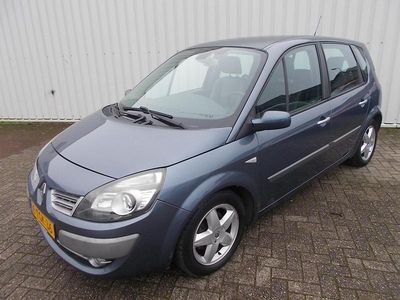 Grijs Gebruikt 2009 Renault Scénic III MPV | € 2.350 (Iets duurder)