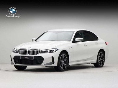 BMW 330e