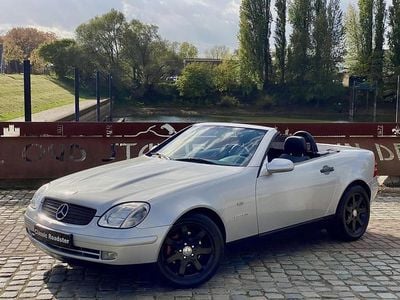 Grijs Occasion 1997 Mercedes SLK230 Cabriolet | € 8.950 (Duur)