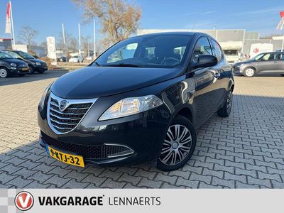 Occasion Lancia Ypsilon Gold 86 PK (63 kW) 2013 Zwart Hatchback