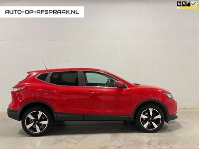 Rood Occasion 2016 Nissan Qashqai N-Connecta SUV | € 11.999 (Goede deal)