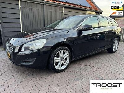 Zwart Occasion 2012 Volvo V60 Momentum Stationwagen | € 8.250 (Eerlijke prijs)