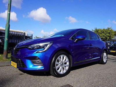 Blauw Gebruikt 2021 Renault Clio V Bose Edition Hatchback | € 12.945 (Eerlijke prijs)
