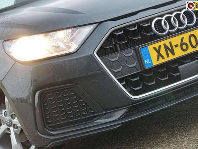 Grijs Occasion 2019 Audi A1 Sportback Advanced Hatchback | € 13.925 (Eerlijke prijs)