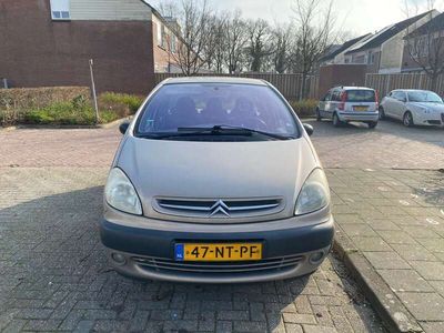 tweedehands Citroën Xsara Picasso 1.8i-16V Différence2