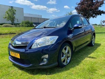Toyota Auris Hybrid