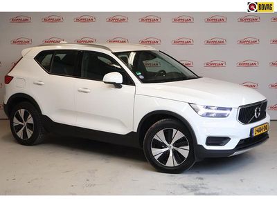 Wit Gebruikt 2020 Volvo XC40 Momentum SUV | € 27.450 (Eerlijke prijs)