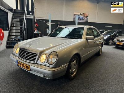 Mercedes E220