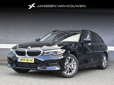 BMW 330e