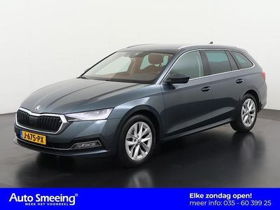 Quartz grey metallic Occasion 2020 Skoda Octavia First Edition Stationwagen | € 20.945 (Eerlijke prijs)