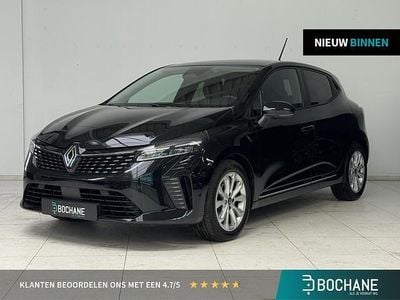 Noir étoilé (gne) Occasion 2024 Renault Clio V Evolution Hatchback | € 18.200 (Eerlijke prijs)