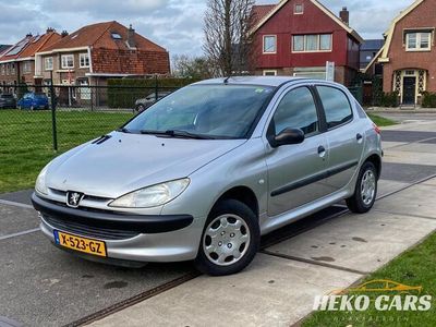 tweedehands Peugeot 206 1.1 XR | Nieuwe apk