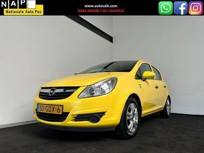 tweedehands Opel Corsa 1.2-16V Sport Essentia