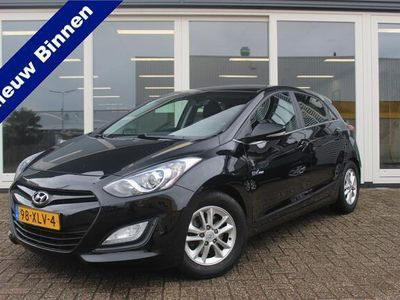 tweedehands Hyundai i30 1.6 GDI i-Vision Cruise Control Climate Control