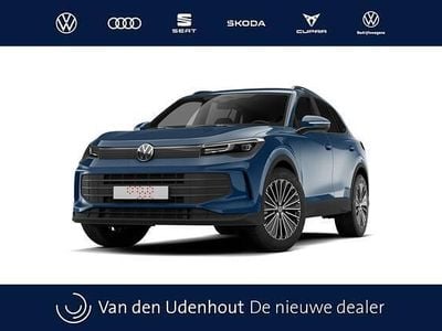 Blauw, metallic lak Nieuw 2025 VW Tiguan R-line Edition SUV | € 55.822 (Goede deal)