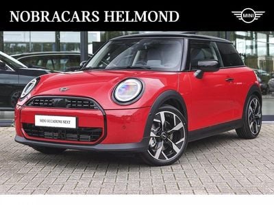Rood Occasion 2024 Mini Cooper Classic Hatchback | € 29.250 (Goede deal)
