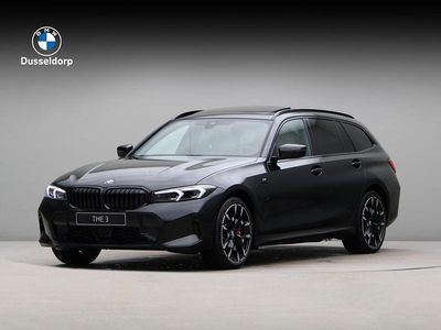 Zwart Nieuw 2026 BMW 330e Comfort Edition Stationwagen | € 72.973 (Eerlijke prijs)