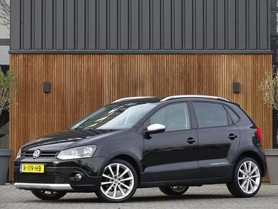 Zwart Occasion 2011 VW Polo Cross Highline Hatchback | € 7.995 (Eerlijke prijs)