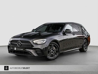 Grijs (metallic) Occasion 2022 Mercedes E300 AMG line Stationwagen | € 31.450 (Eerlijke prijs)