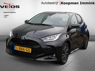 Zwart Occasion 2021 Toyota Yaris Hybrid Hatchback | € 20.950 (Eerlijke prijs)