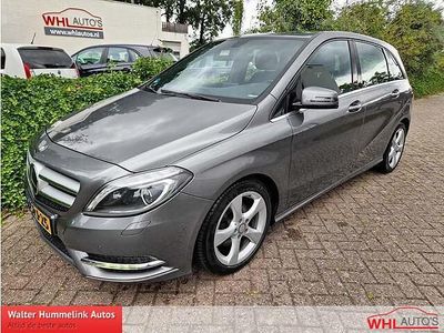 Grijs Gebruikt 2013 Mercedes B180 Ambition MPV | € 11.950 (Duur)