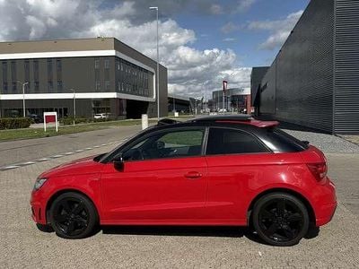 Rood Occasion 2010 Audi A1 S-Line Stationwagen | € 7.995 (Goede deal)