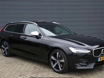 Zwart Gebruikt 2018 Volvo V90 R-Design Stationwagen | € 29.995 (Eerlijke prijs)