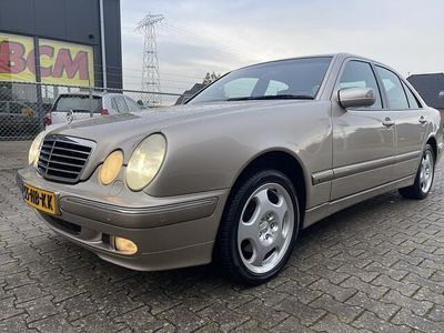 Mercedes E320